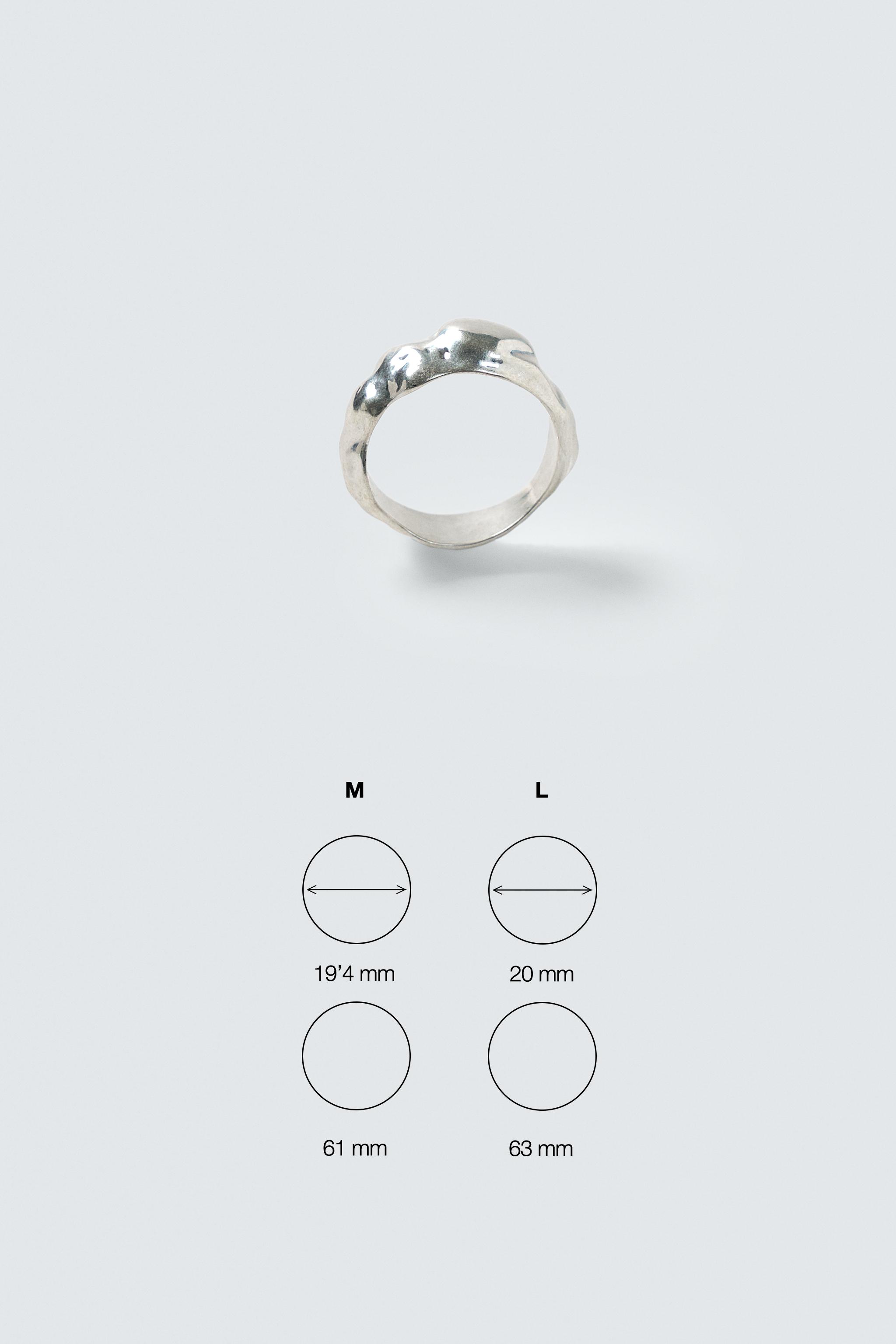 IRREGULAR METAL RING